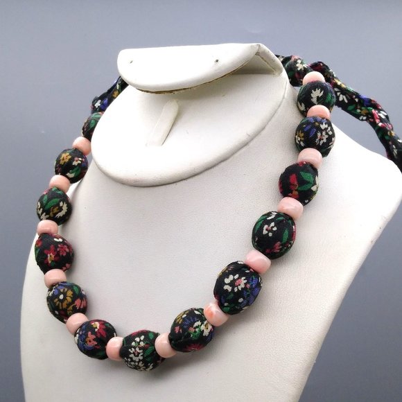 Cottagecore Fabric Covered Beads Necklace, Vintage Black Floral Cloth with Pink - Picture 3 of 4